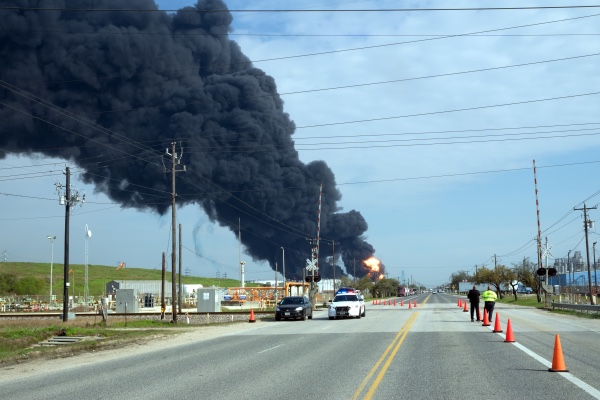 An image of the deer park explosion in Texas.